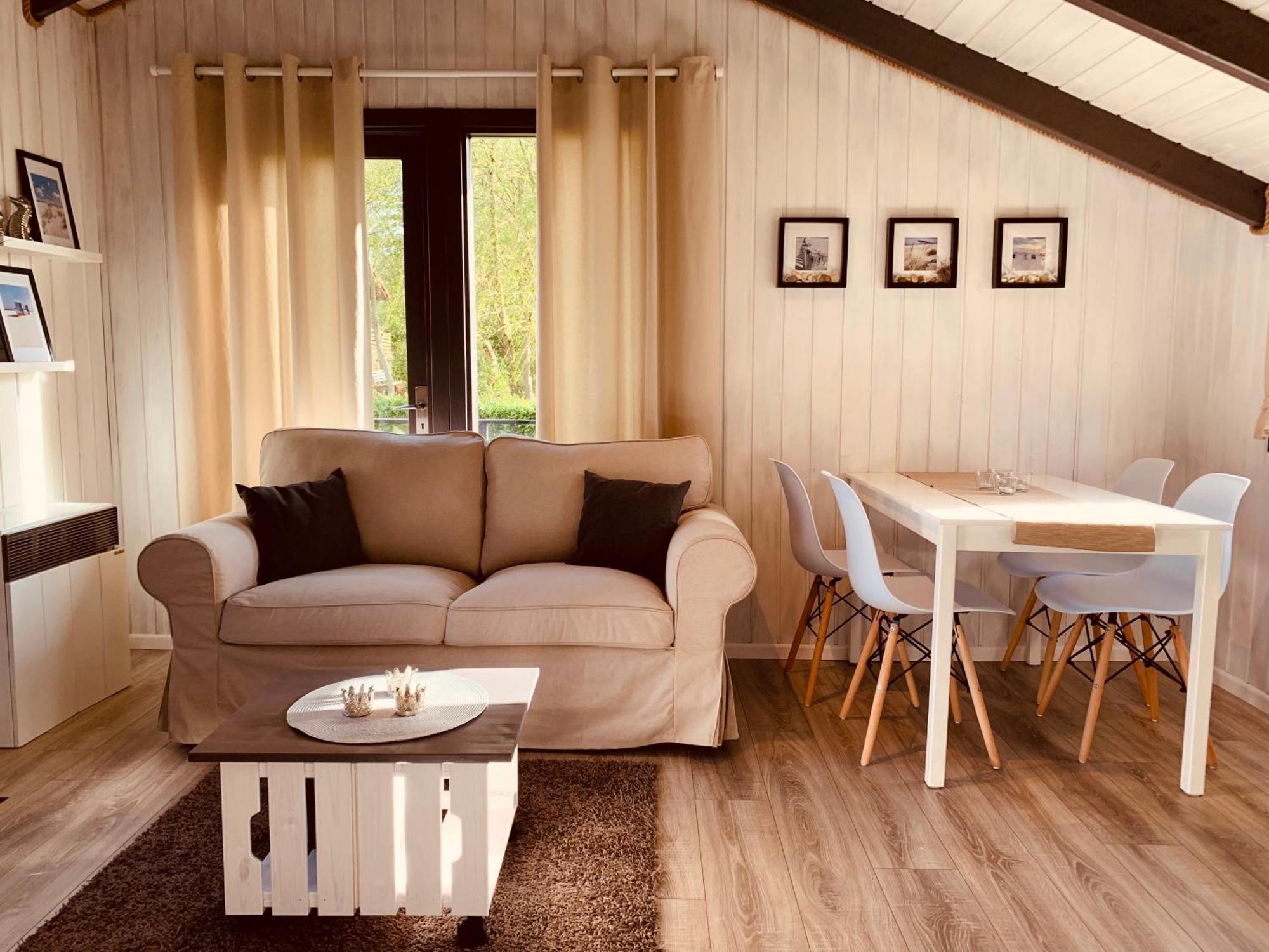 Ferienhaus Achtern Diek Emmelsbull-Horsbull Ngoại thất bức ảnh
